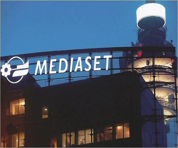 VISITA AGLI STUDI MEDIASET - LICEO SCIENZE UMANE - TURISMO FREUD